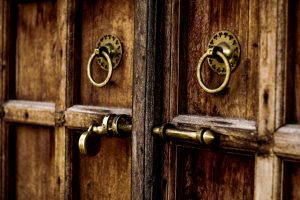 supprimer les grincements d'une porte