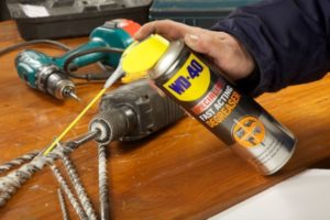 How to clean power tools