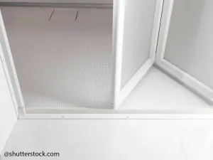 How to lubricate sliding doors effectively - WD-40 Africa How to lubricate sliding doors effectively - WD-40 Africa