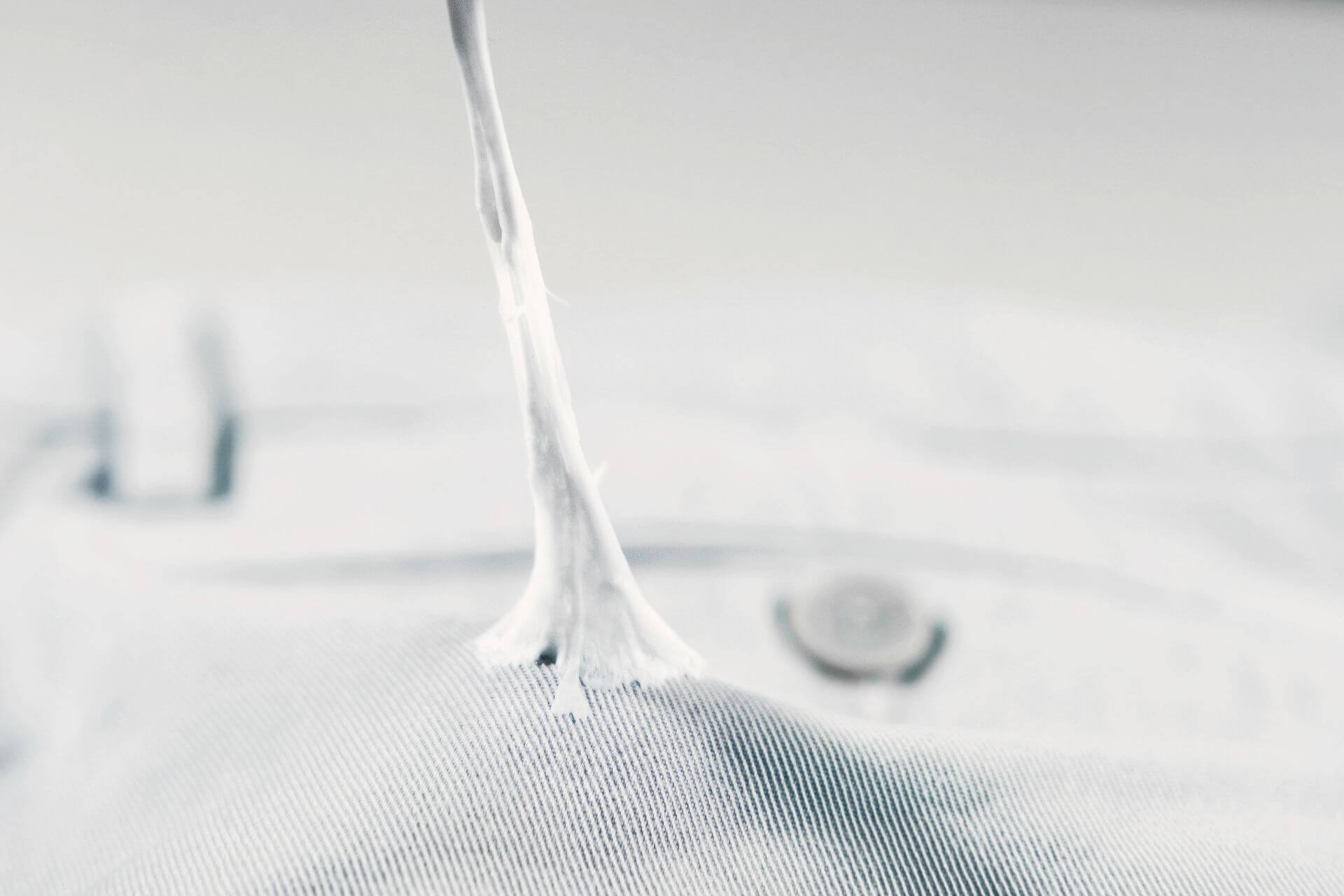 How to remove chewing gum from clothes ? WD40 Africa